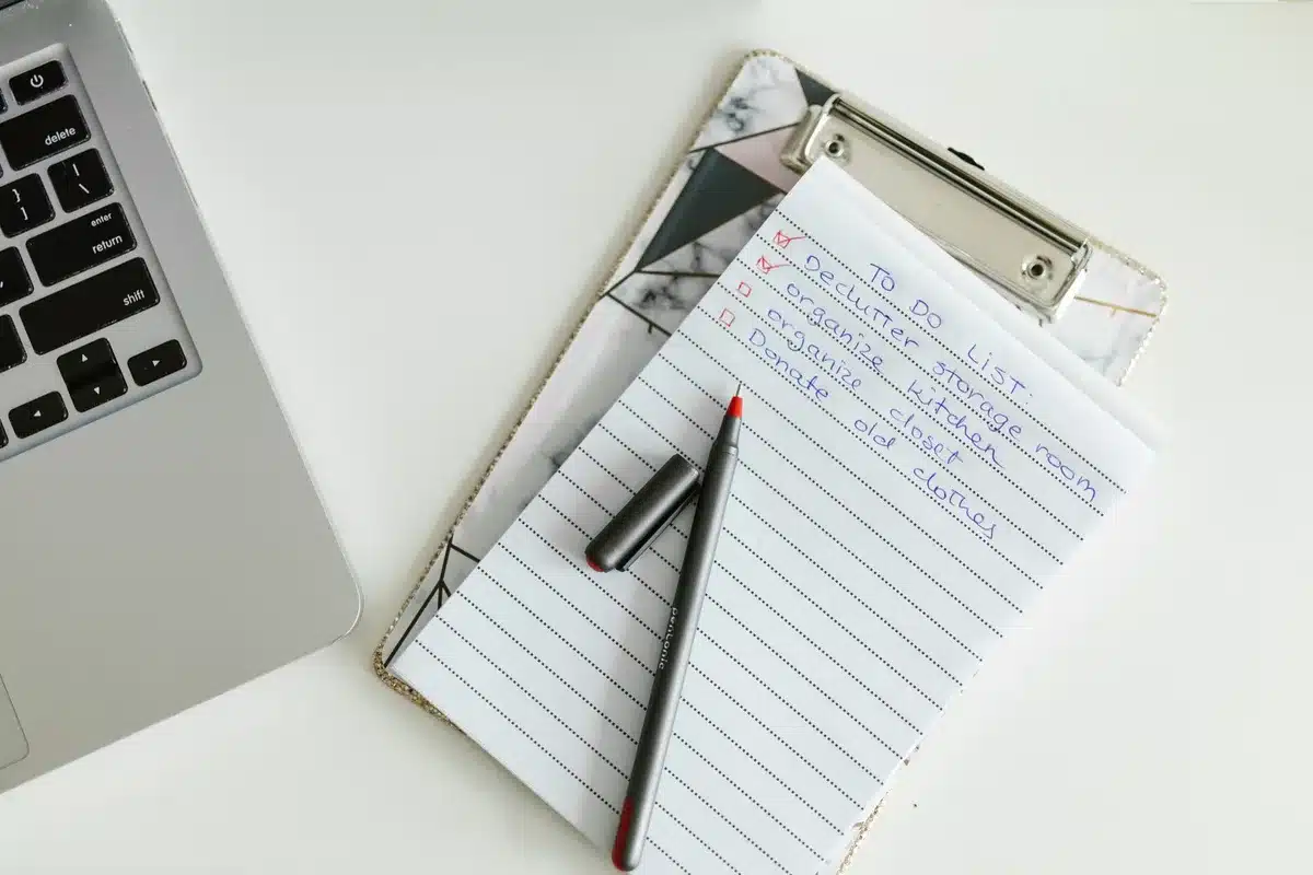 Strukturierte Gliederung und Checkliste für wissenschaftliches Schreiben