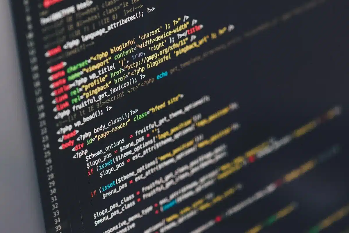 Entwickler schreibt ARIA‑Attribute für ein interaktives Inhaltsverzeichnis